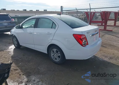 2015 Chevrolet Sonic Lt Auto z USA, uszkodzony, nr VIN 1G1JC5SG1F4191747